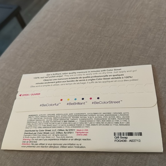 Color Street Gift Swap Nail Polish Strips - Picture 2 of 2